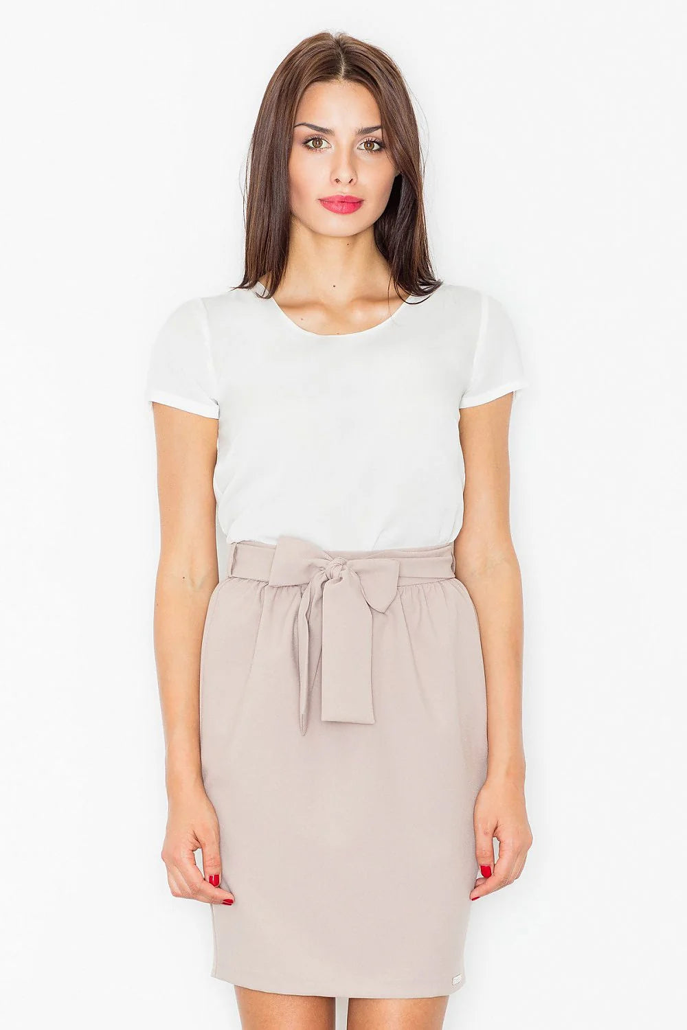 Jupe taille haute en tissu lisse élégant avec ceinture nouée, idéale pour femmes modernes