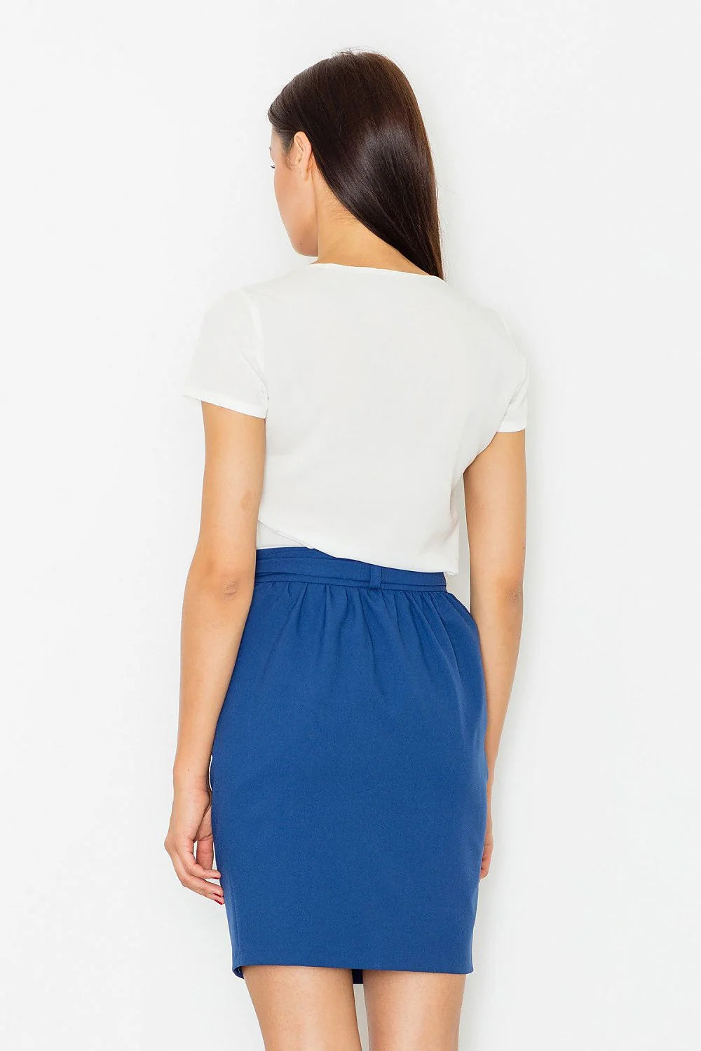 Jupe taille haute en tissu lisse élégant avec ceinture nouée, idéale pour femmes modernes