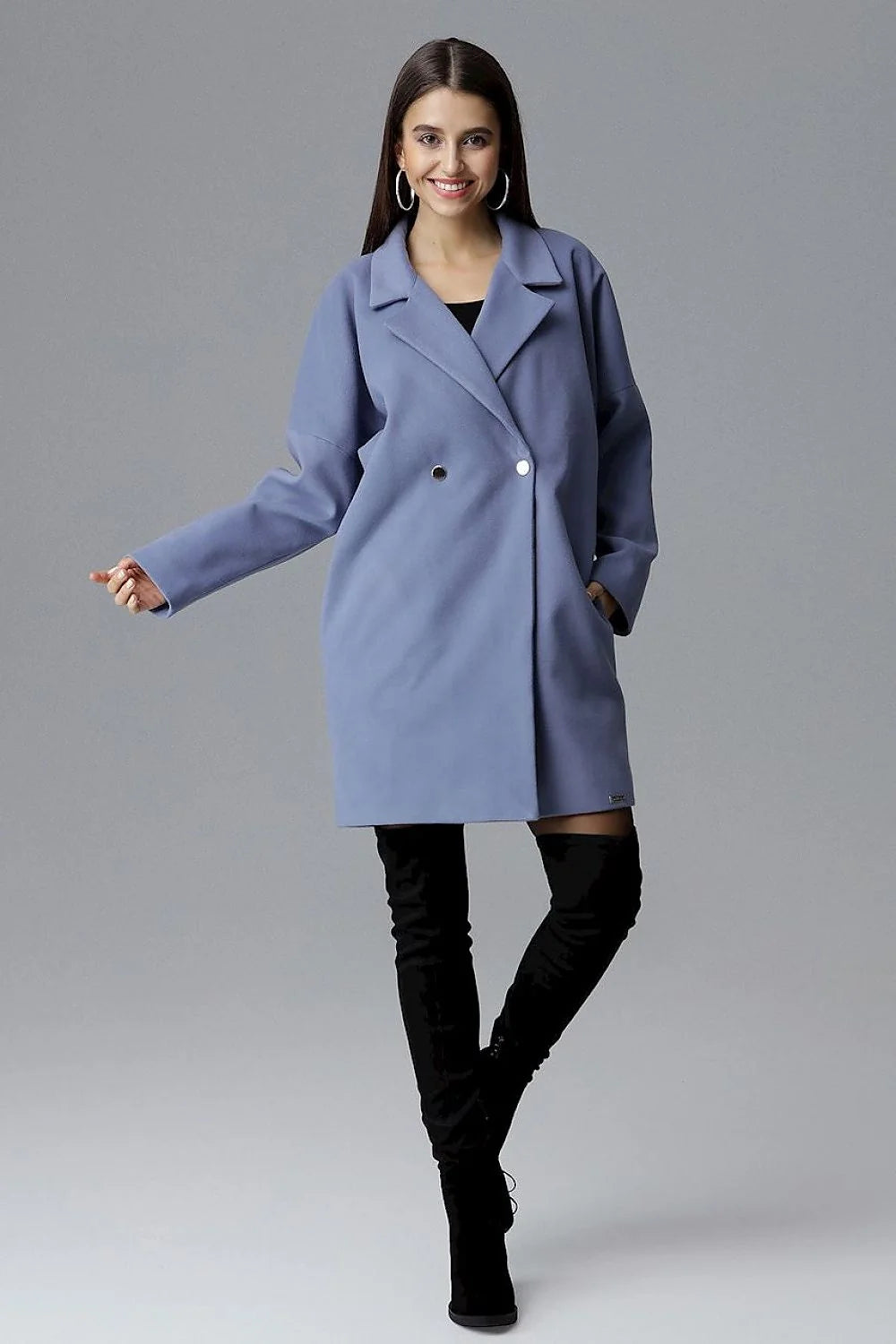 Manteau en laine bleu lavande élégant et moderne pour femmes chic et intemporel mode hiver