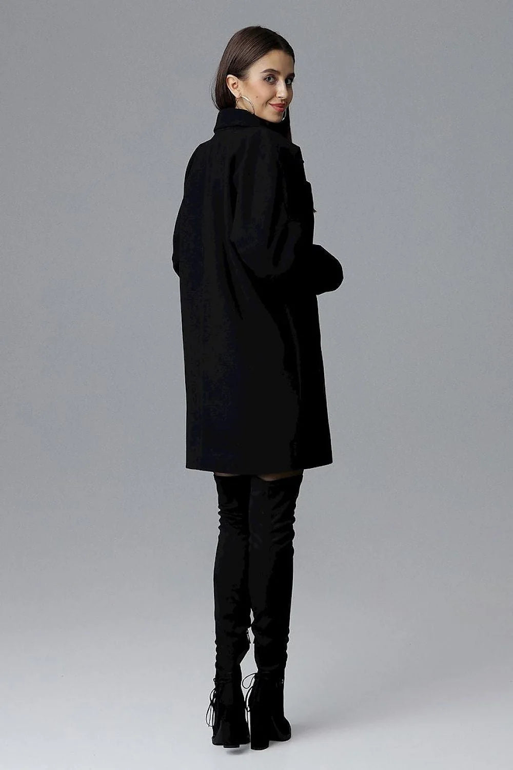 Manteau en laine bleu lavande élégant et moderne pour femmes chic et intemporel mode hiver