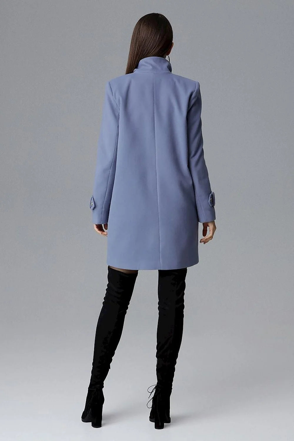 Manteau en laine bleu lavande élégant et moderne pour femmes chic et intemporel mode hiver