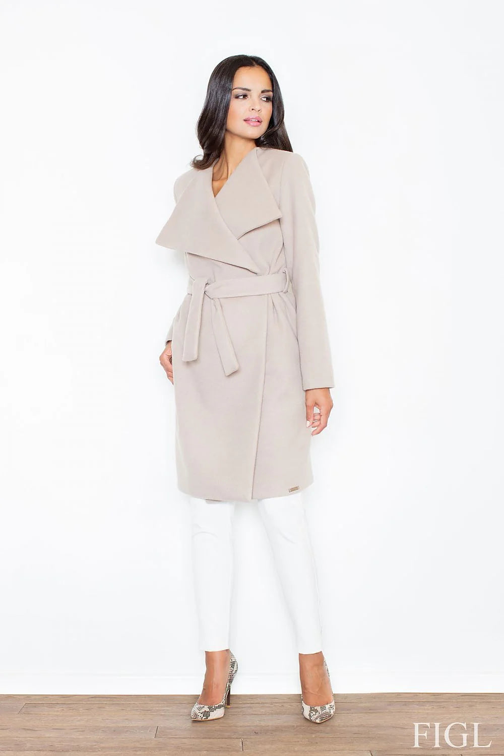 Manteau en laine élégant et classique noir ceinture nouée coupe ajustée hiver mode femme