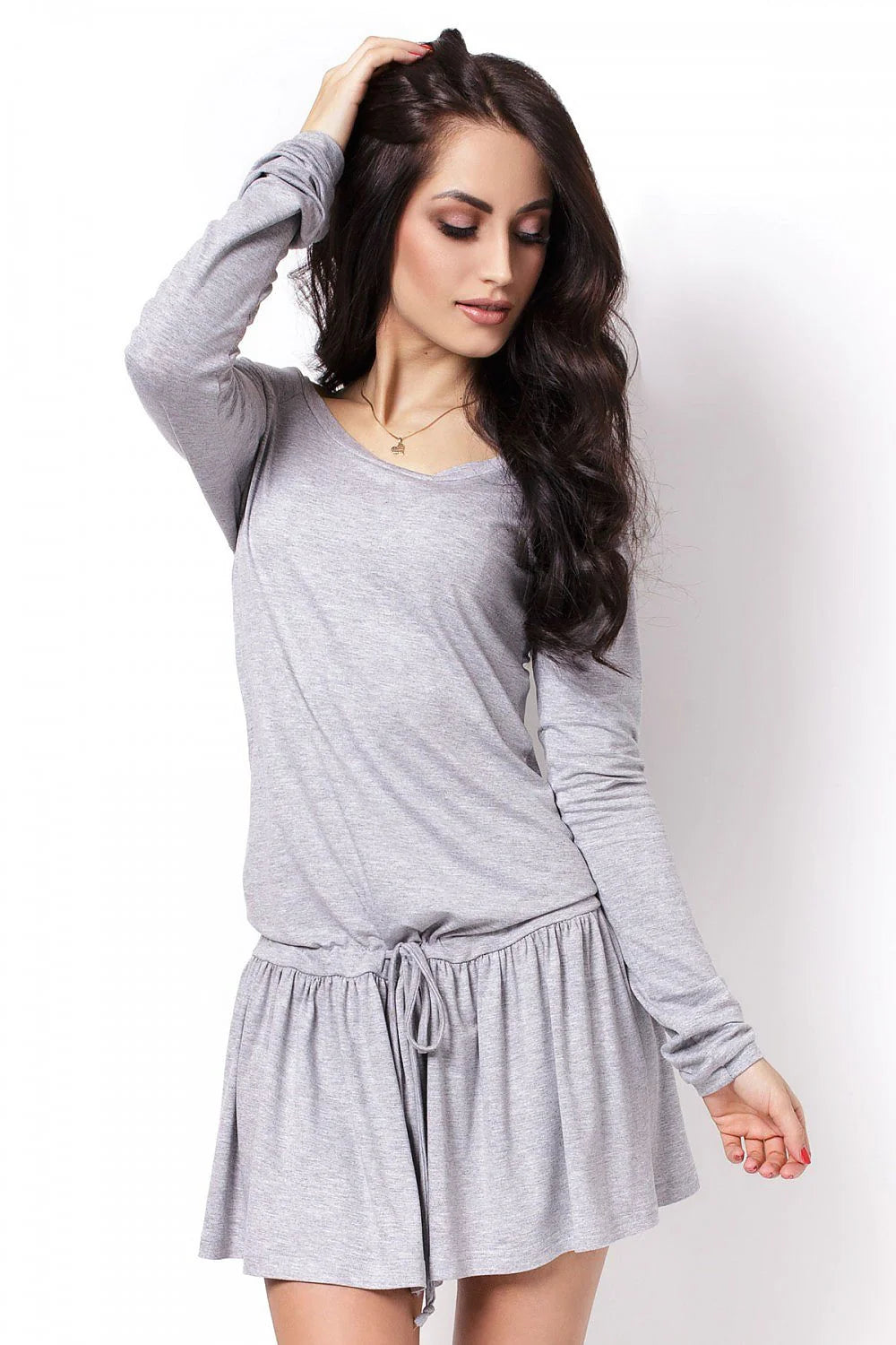 Mini-robe coton sportive élégante et confortable pour femme moderne – idéale sorties décontractées quotidiennes