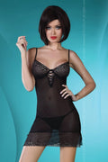 Nuisette dentelle noire sexy glamour ajustée transparence motifs floraux laçage central lingerie féminine nuit