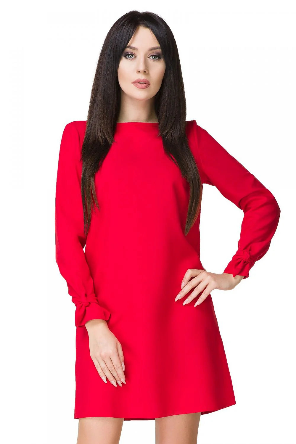 Nuisette satinée rose pâle élégante avec manches longues pour soirées romantiques confortables à la maison
