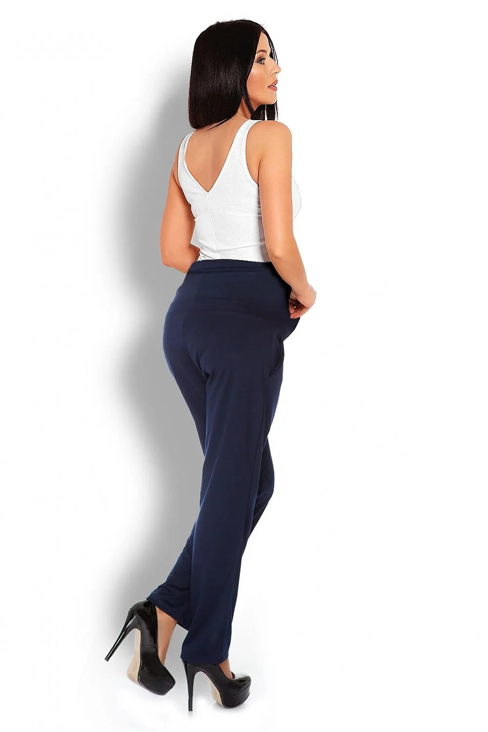 Pantalon de maternité en coton jersey gris ample et confortable pour futures mamans élégantes et détendues