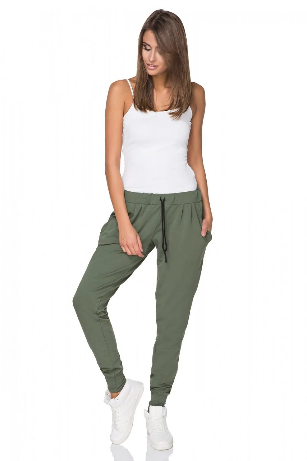 Pantalon de sport coton vert kaki confortable ajusté jogging femme style décontracté contemporain idéal détente