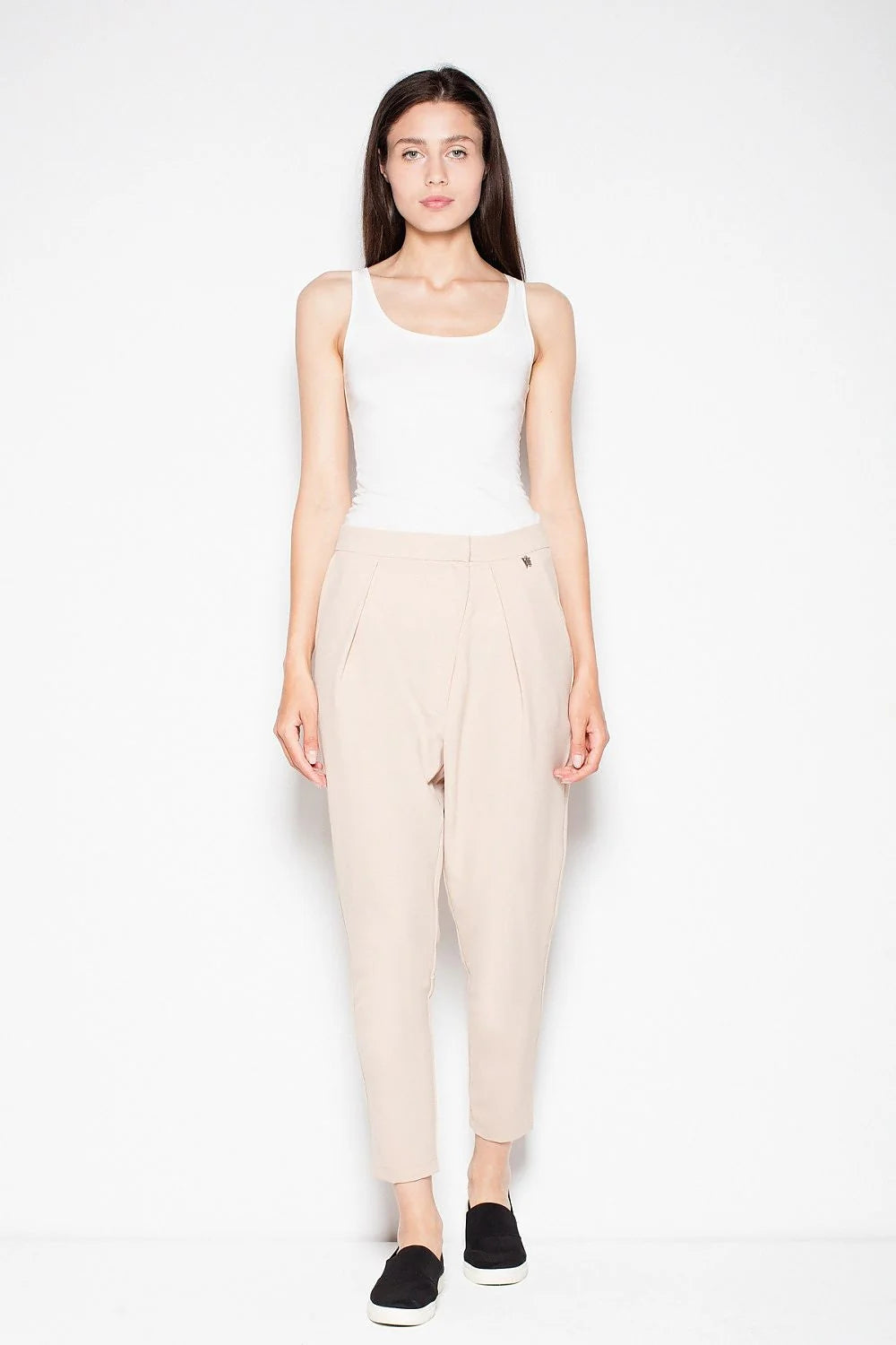 Pantalon femme beige clair décontracté en tissu léger ample fuselé taille élastique confort quotidien