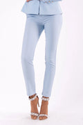 Pantalon femme bleu clair élégant coupe ajustée pour événements formels style moderne YourNewStyle parfait