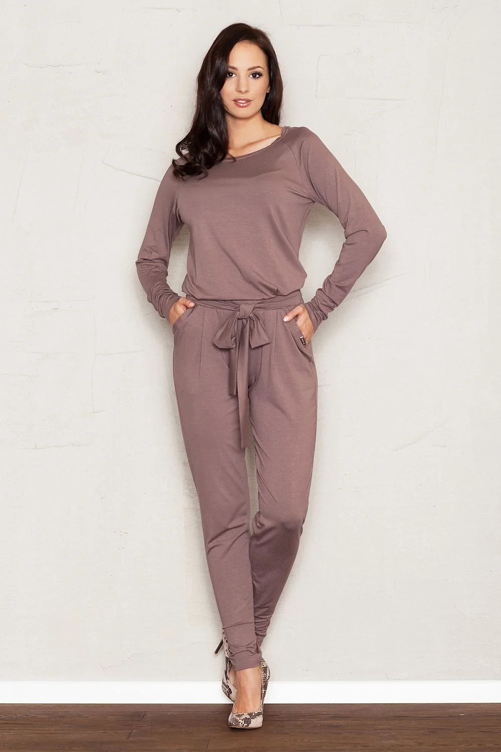 Pantalon femme en coton chic et moderne pour confort optimal au quotidien toutes occasions