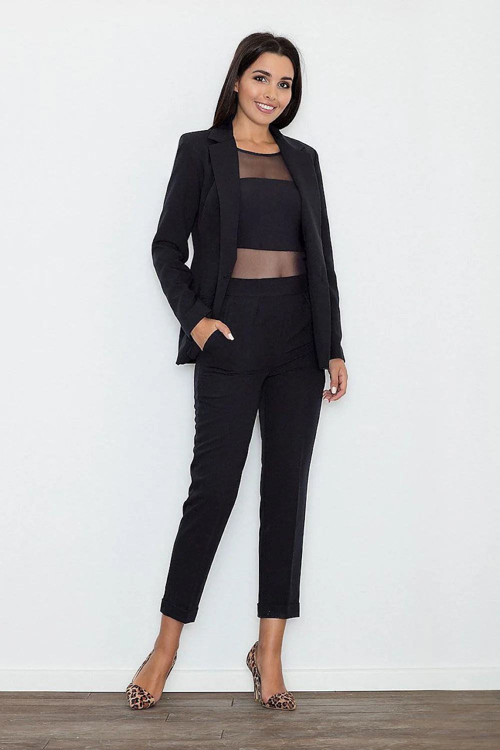 Pantalon femme en coton élégant et confortable pour bureau ou soirée mode intemporelle