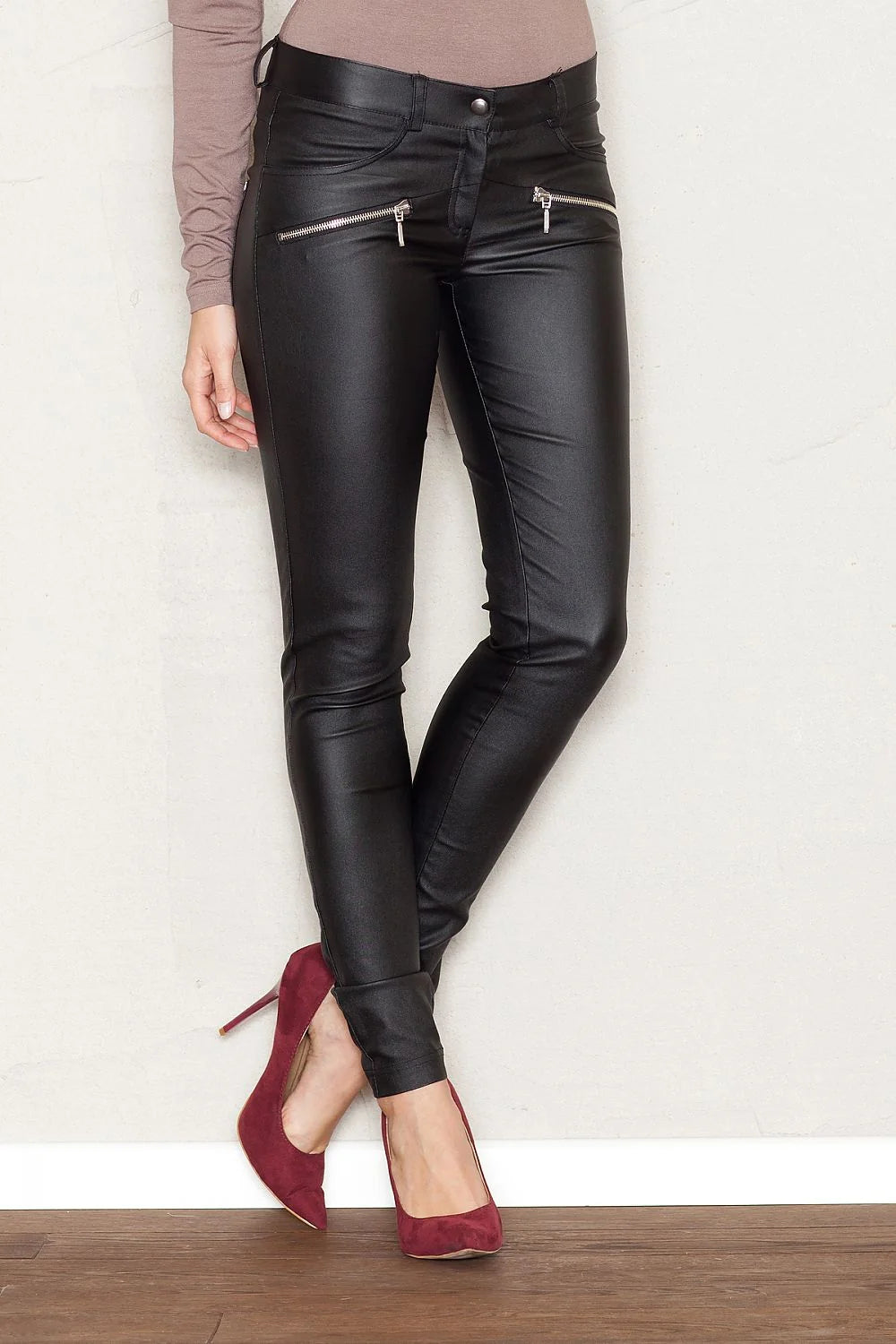 Pantalon femme Figl coton chic élégant ajusté confortable idéal silhouette moderne usage quotidien tendance