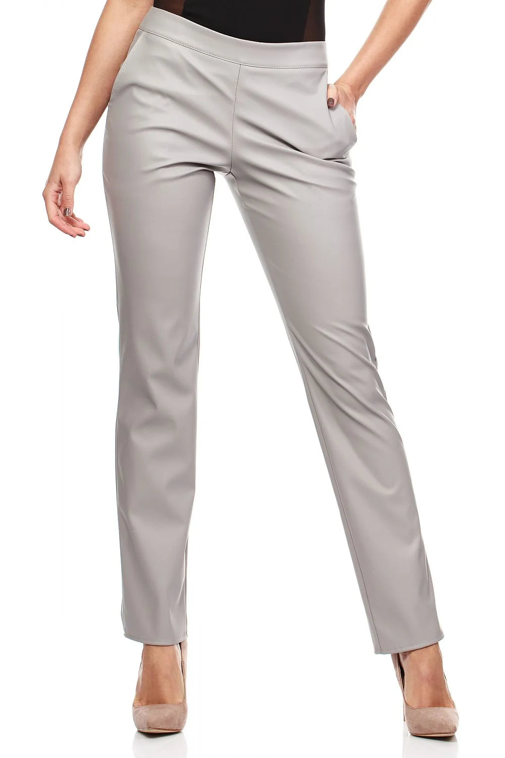 Pantalon femme similicuir beige moderne élégant coupe ajustée taille haute look chic tendance
