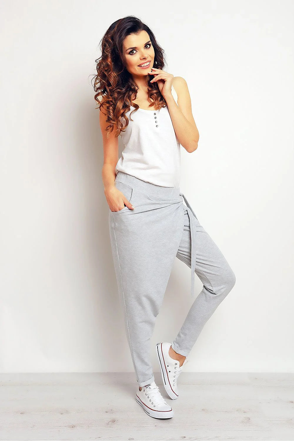 Pantalon survêtement coton décontracté ample moderne poches taille nouée look tendance femme mode casual