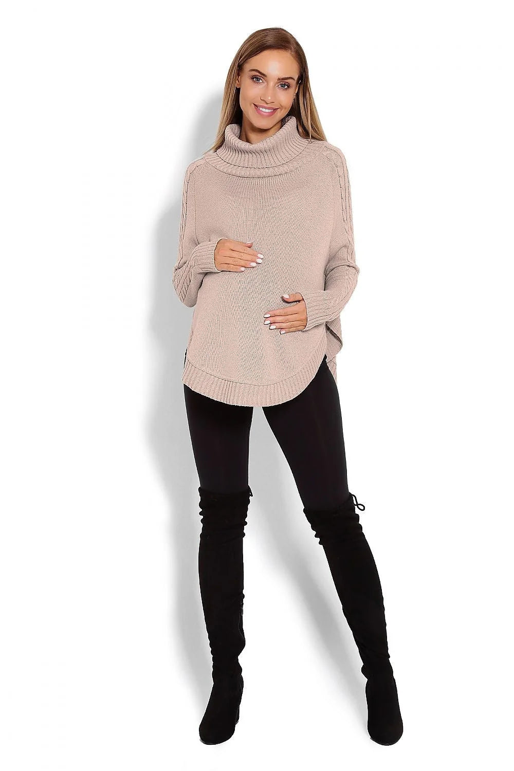 Pull-over en tricot beige confortable avec col roulé, style décontracté idéal pour l'hiver chic