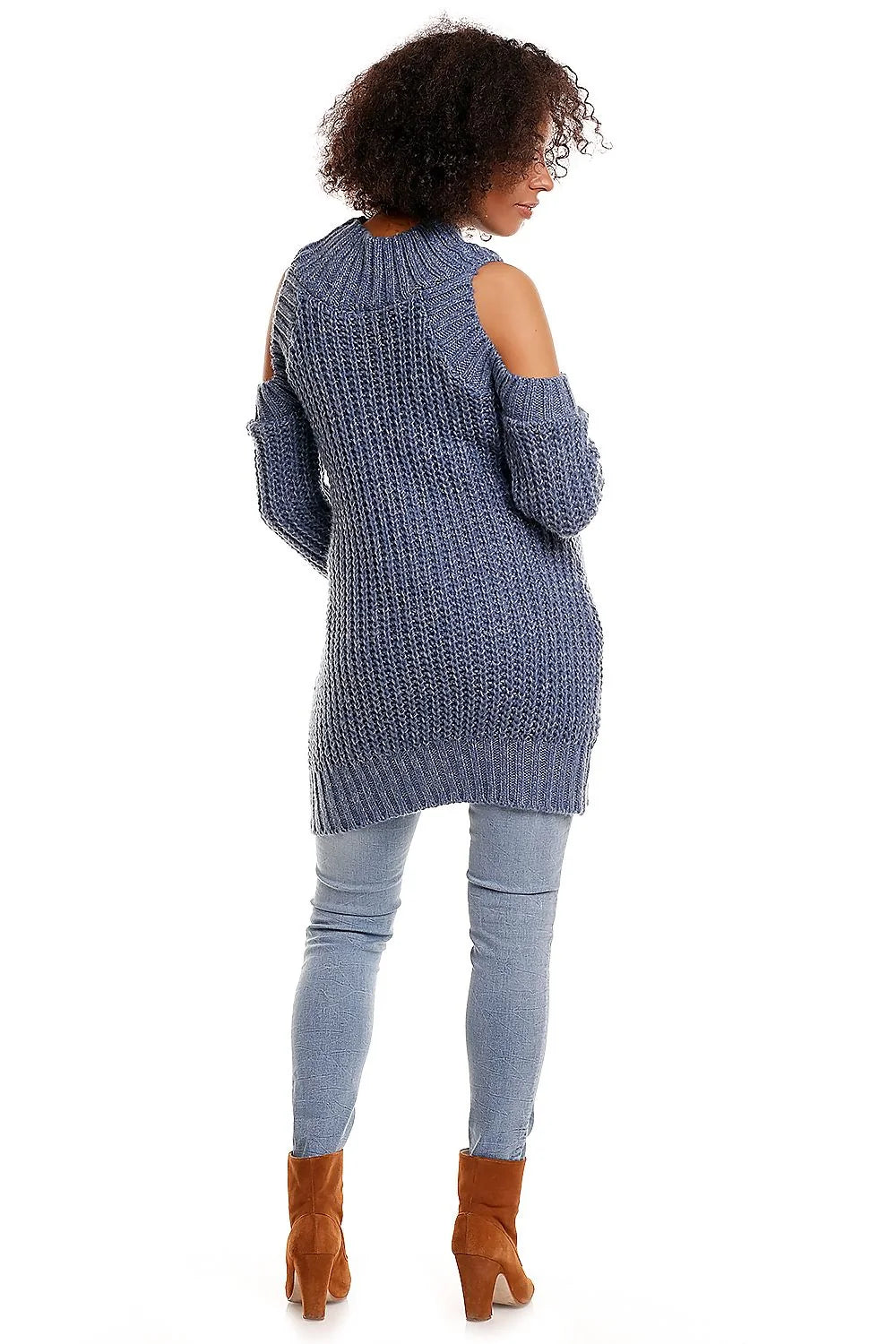 Pull tricot bleu clair épaules dénudées col roulé confortable mode maternité tendance hiver casual