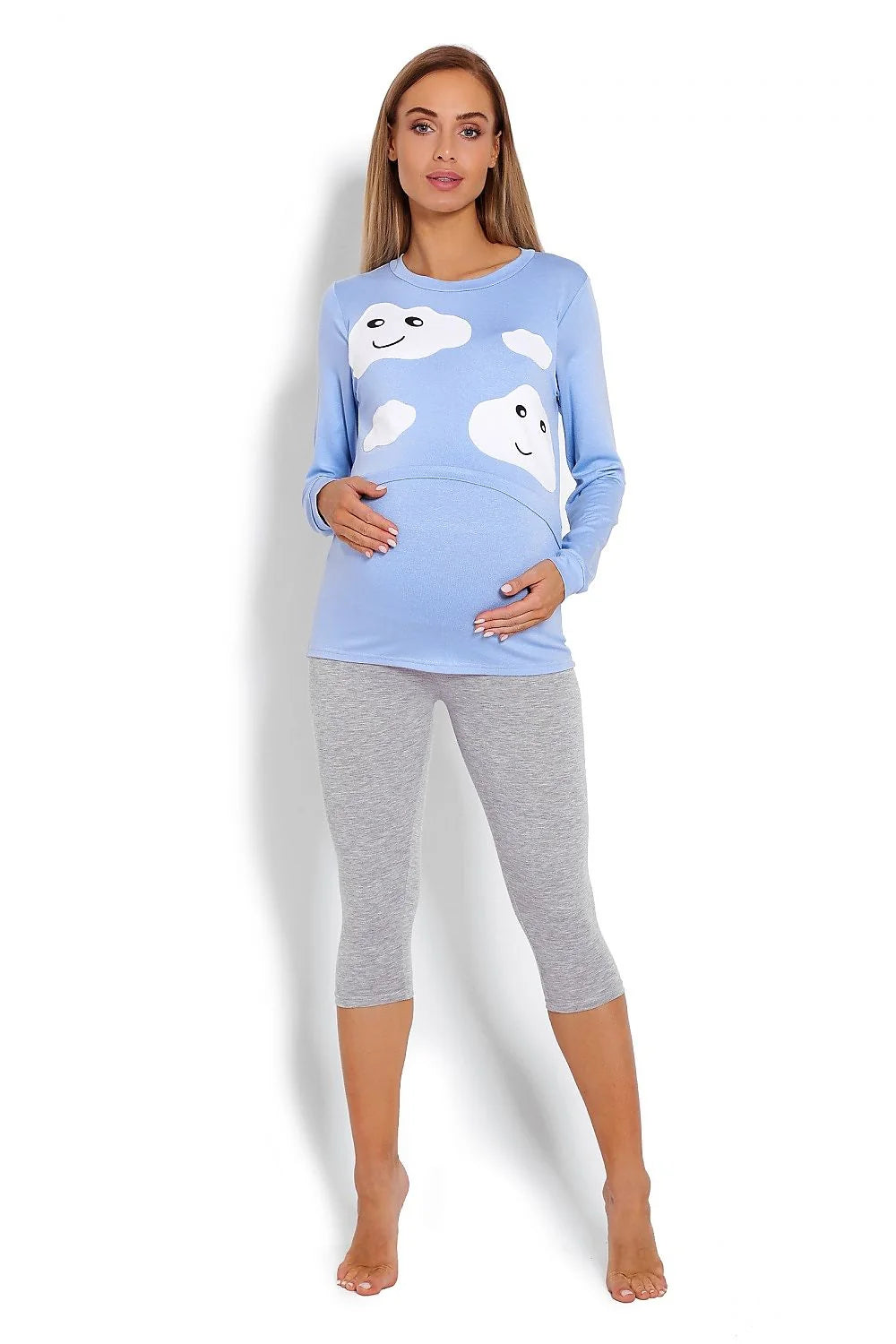 Pyjama maternité coton confort design ludique imprimé nuages manches longues pour futures mamans élégantes