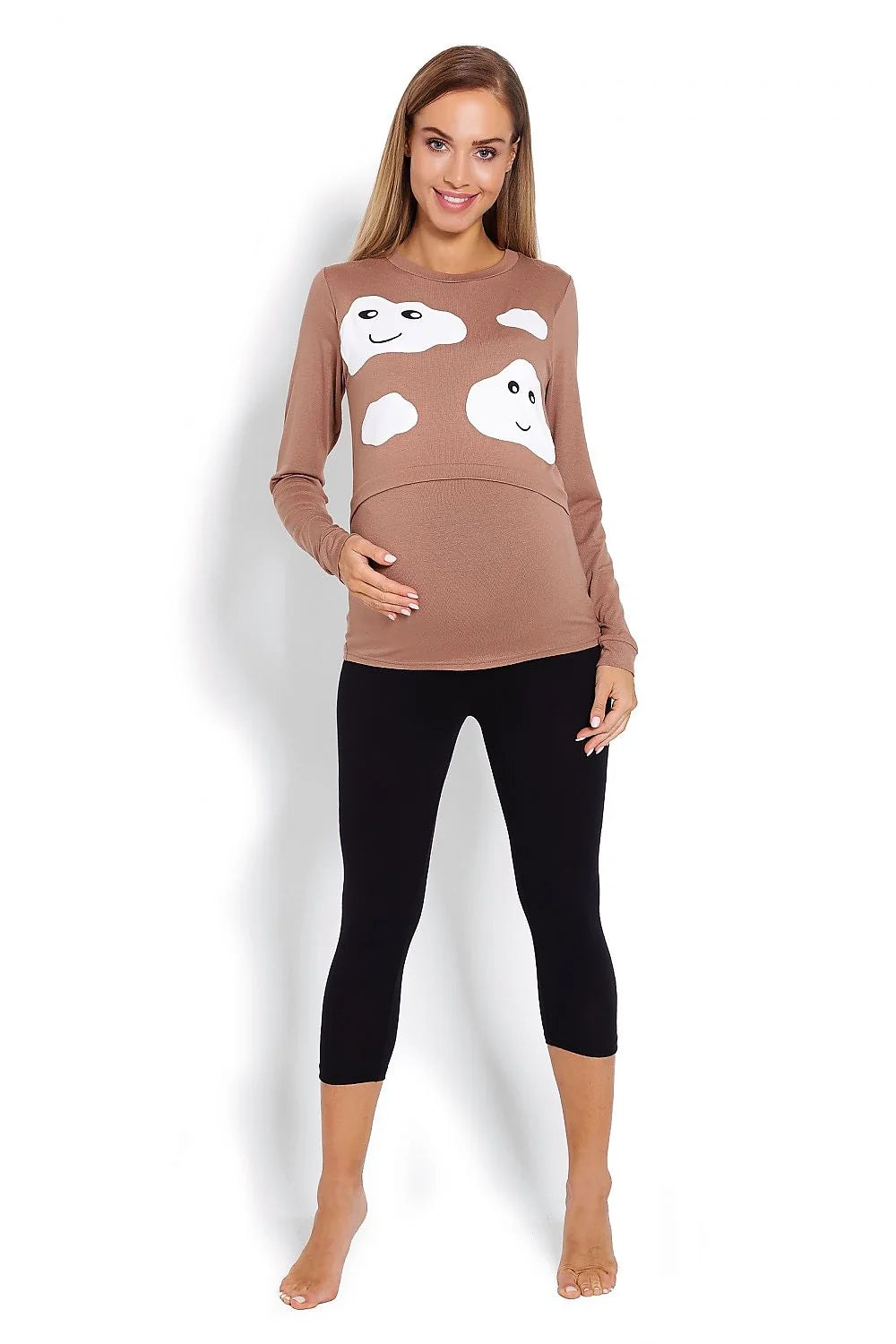 Pyjama maternité coton confort design ludique imprimé nuages manches longues pour futures mamans élégantes