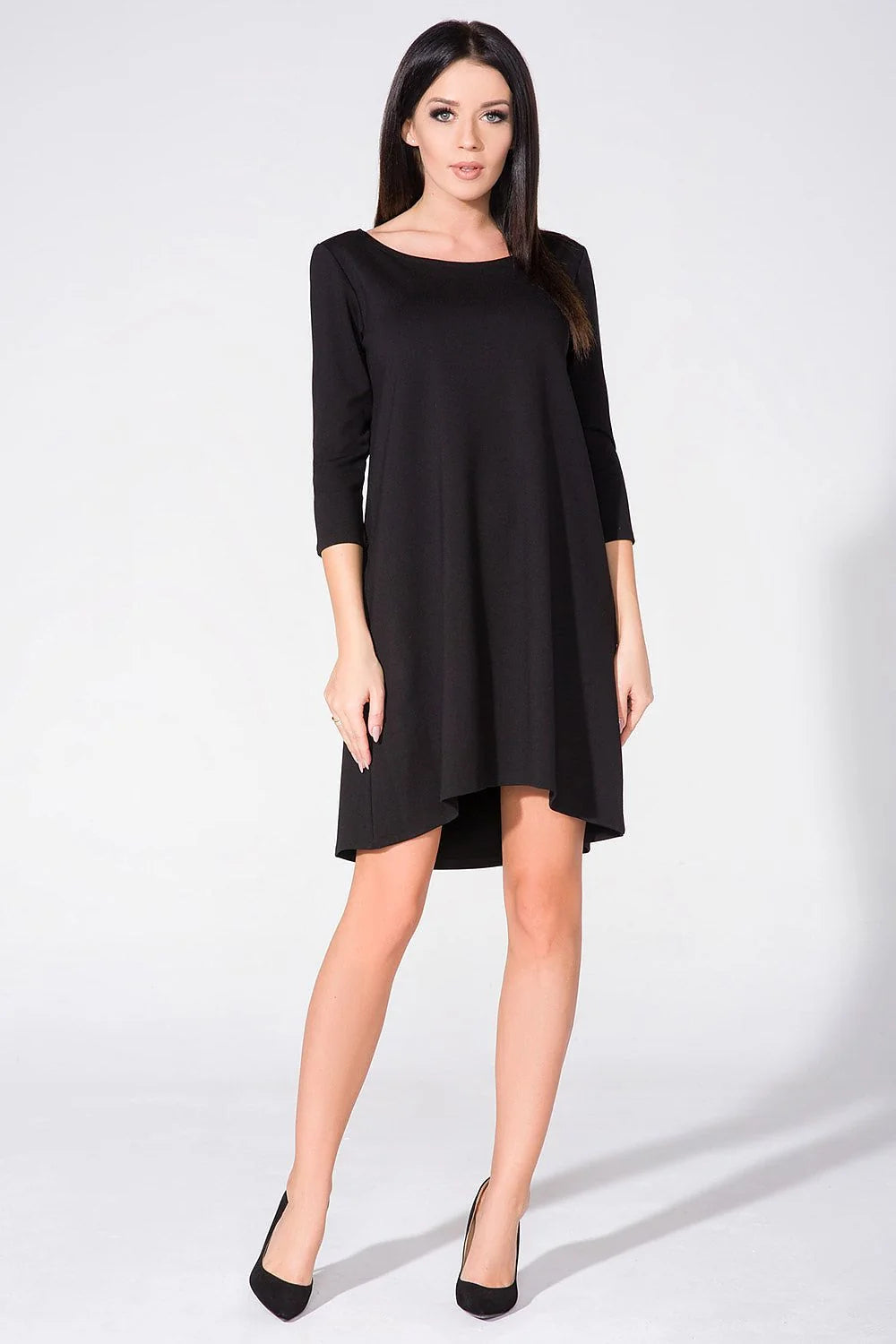 Robe ample en coton style minimaliste beige clair pour un look décontracté et confortable quotidien