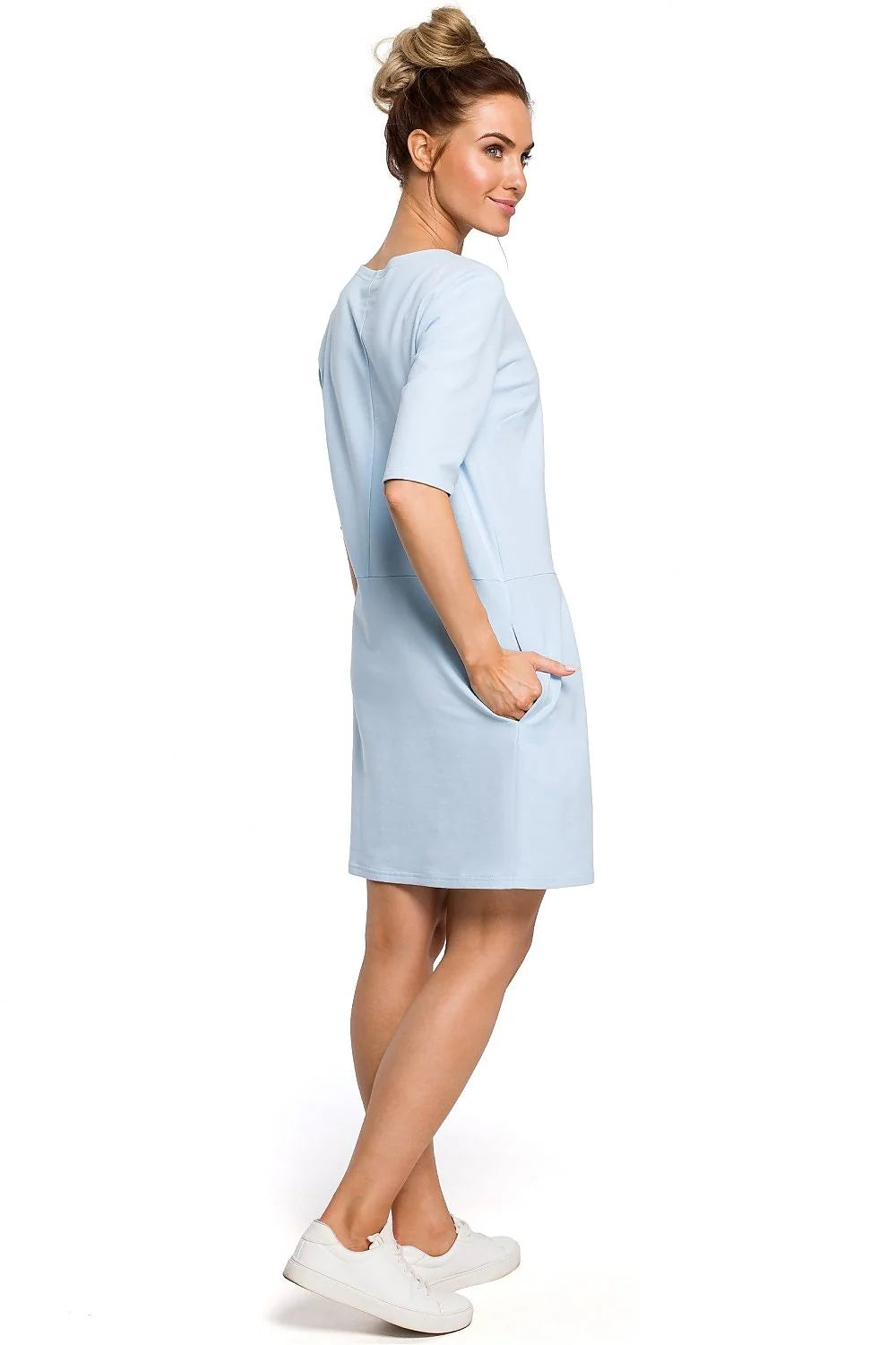 Robe blanche coton casual élégante et confortable manches trois-quarts poches latérales mode féminine quotidienne