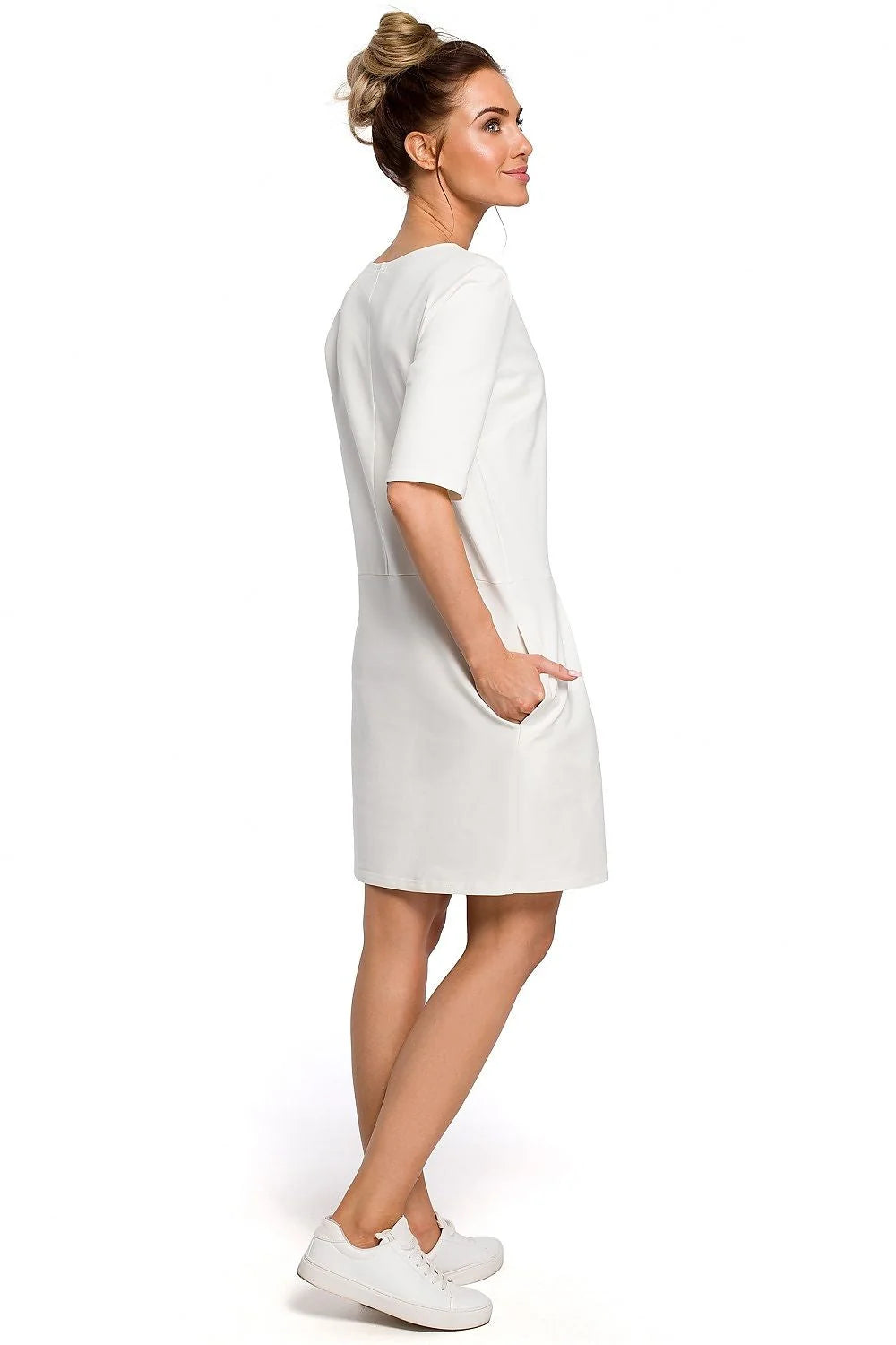 Robe blanche coton casual élégante et confortable manches trois-quarts poches latérales mode féminine quotidienne