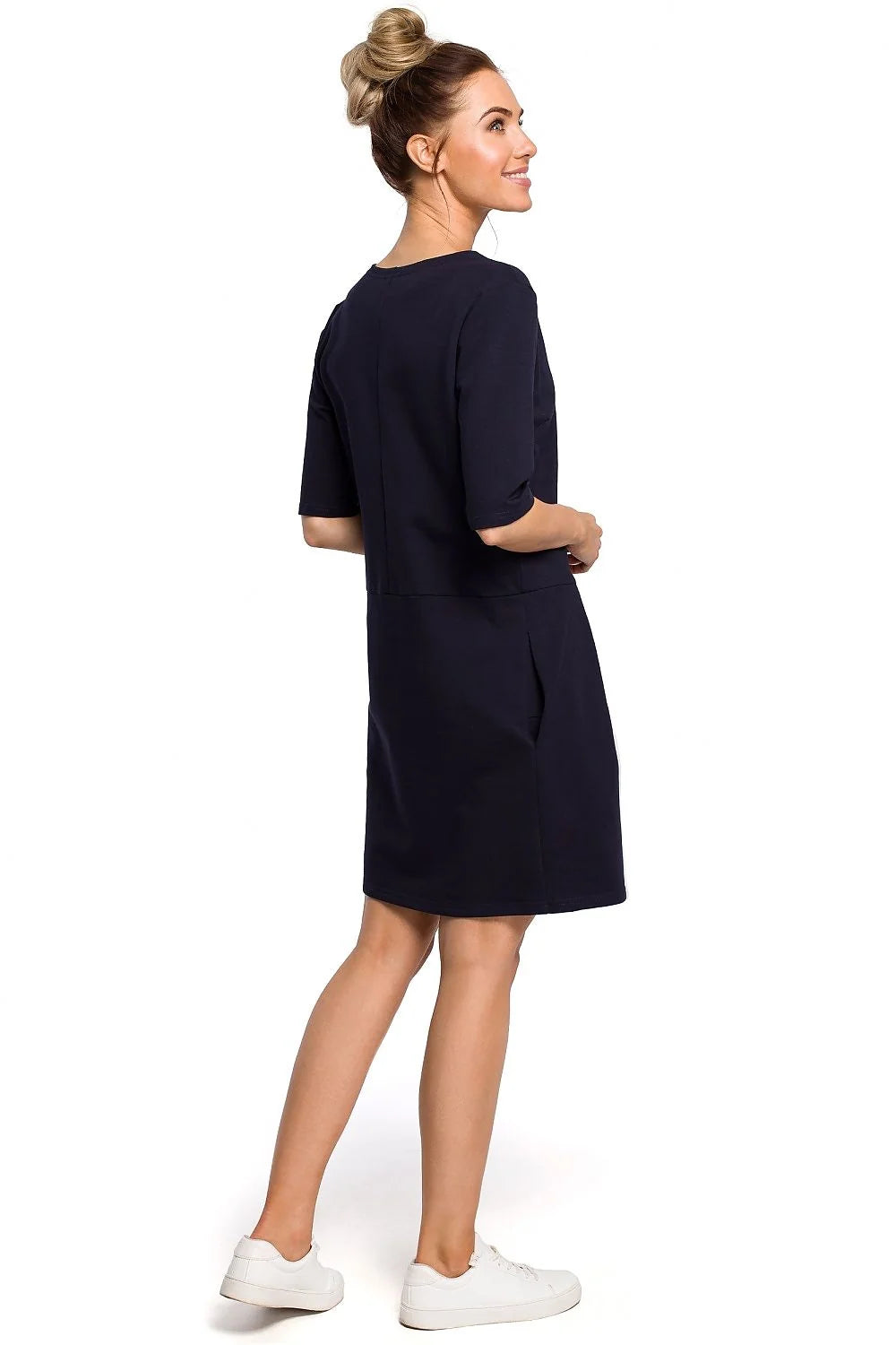 Robe blanche coton casual élégante et confortable manches trois-quarts poches latérales mode féminine quotidienne