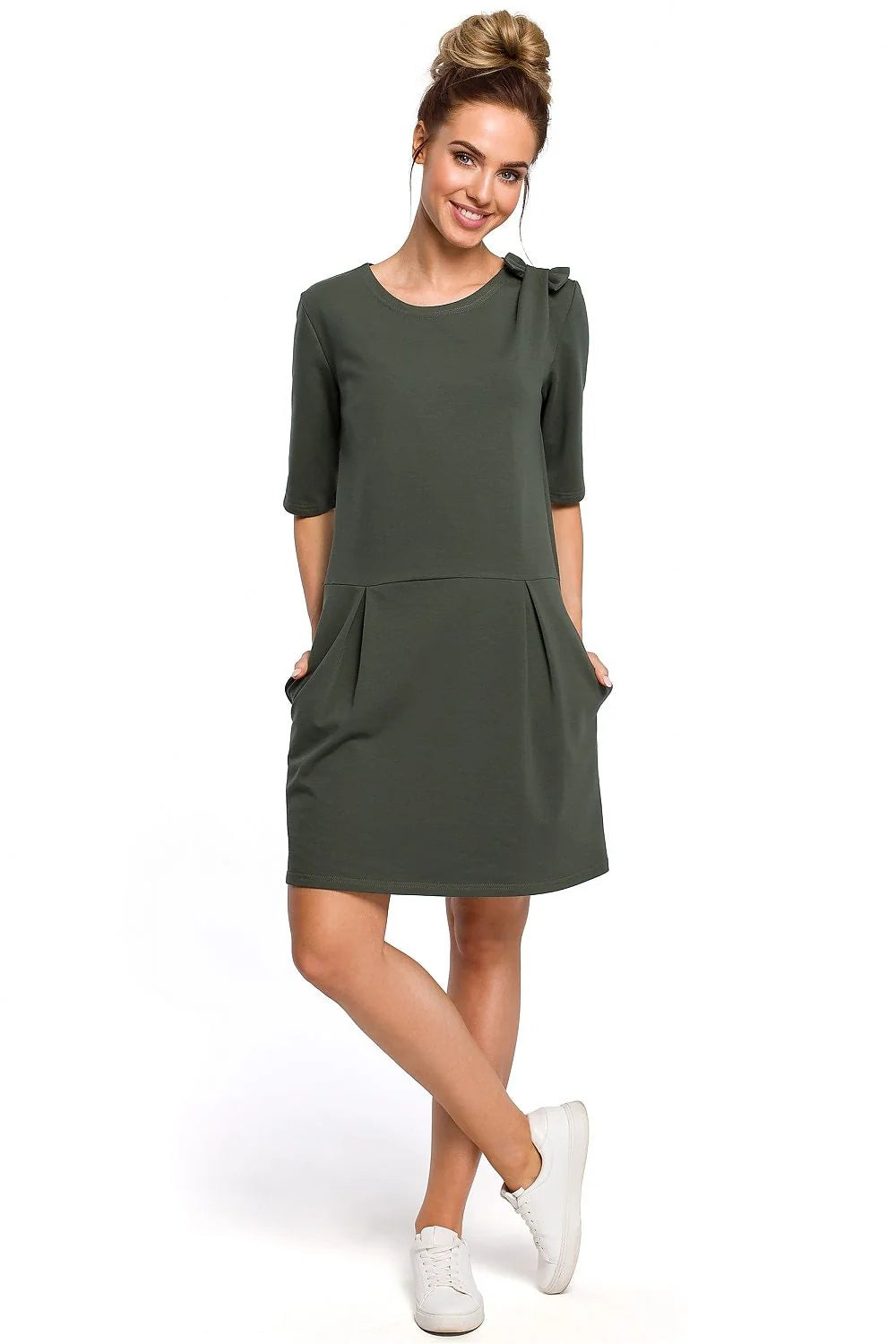 Robe blanche coton casual élégante et confortable manches trois-quarts poches latérales mode féminine quotidienne