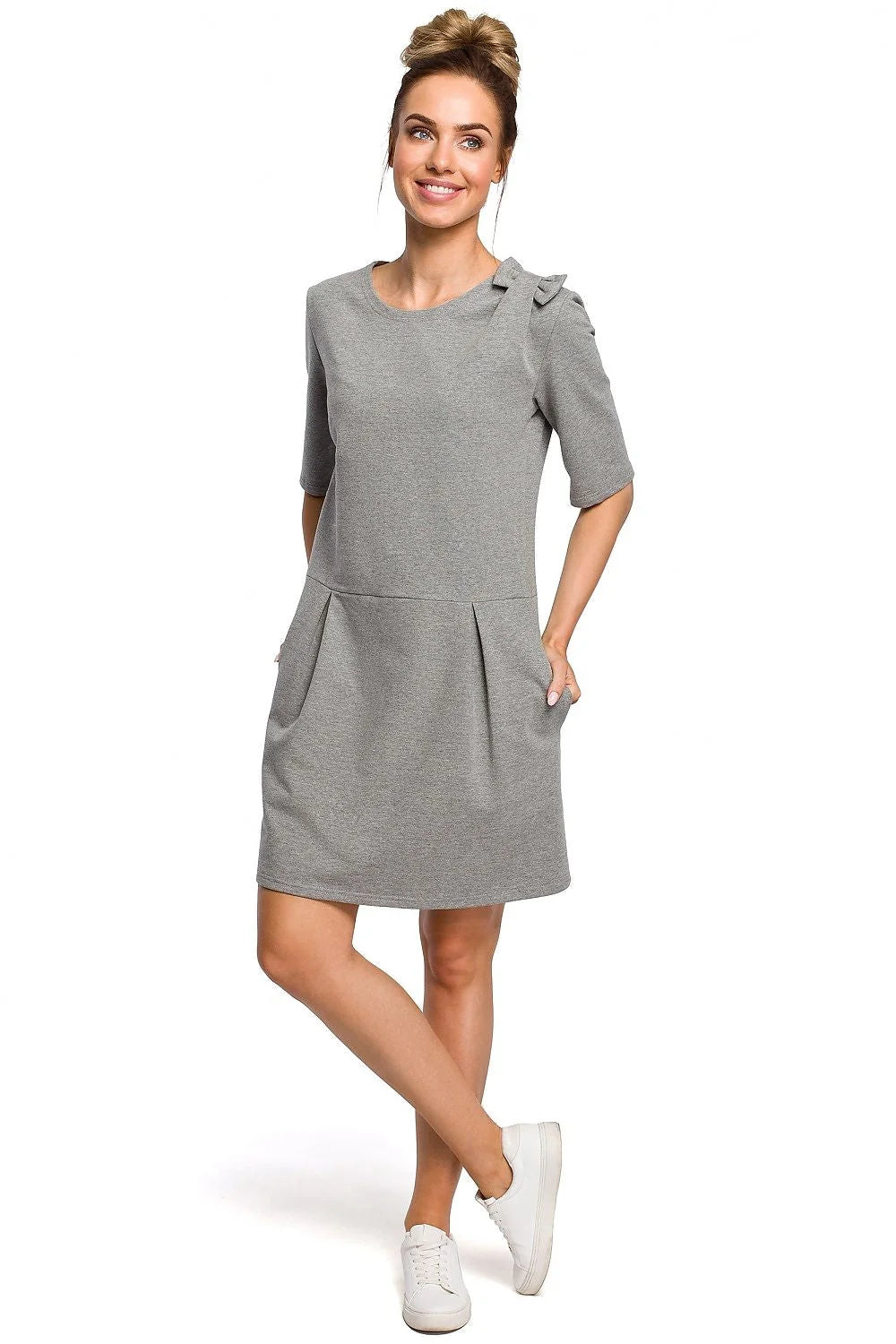 Robe blanche coton casual élégante et confortable manches trois-quarts poches latérales mode féminine quotidienne