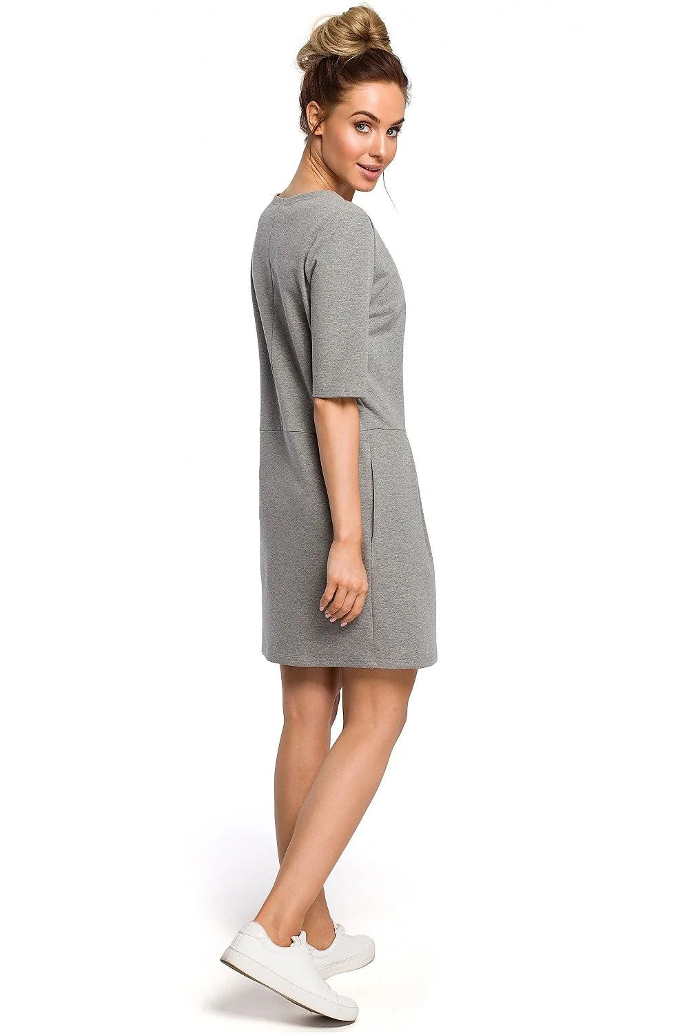 Robe blanche coton casual élégante et confortable manches trois-quarts poches latérales mode féminine quotidienne