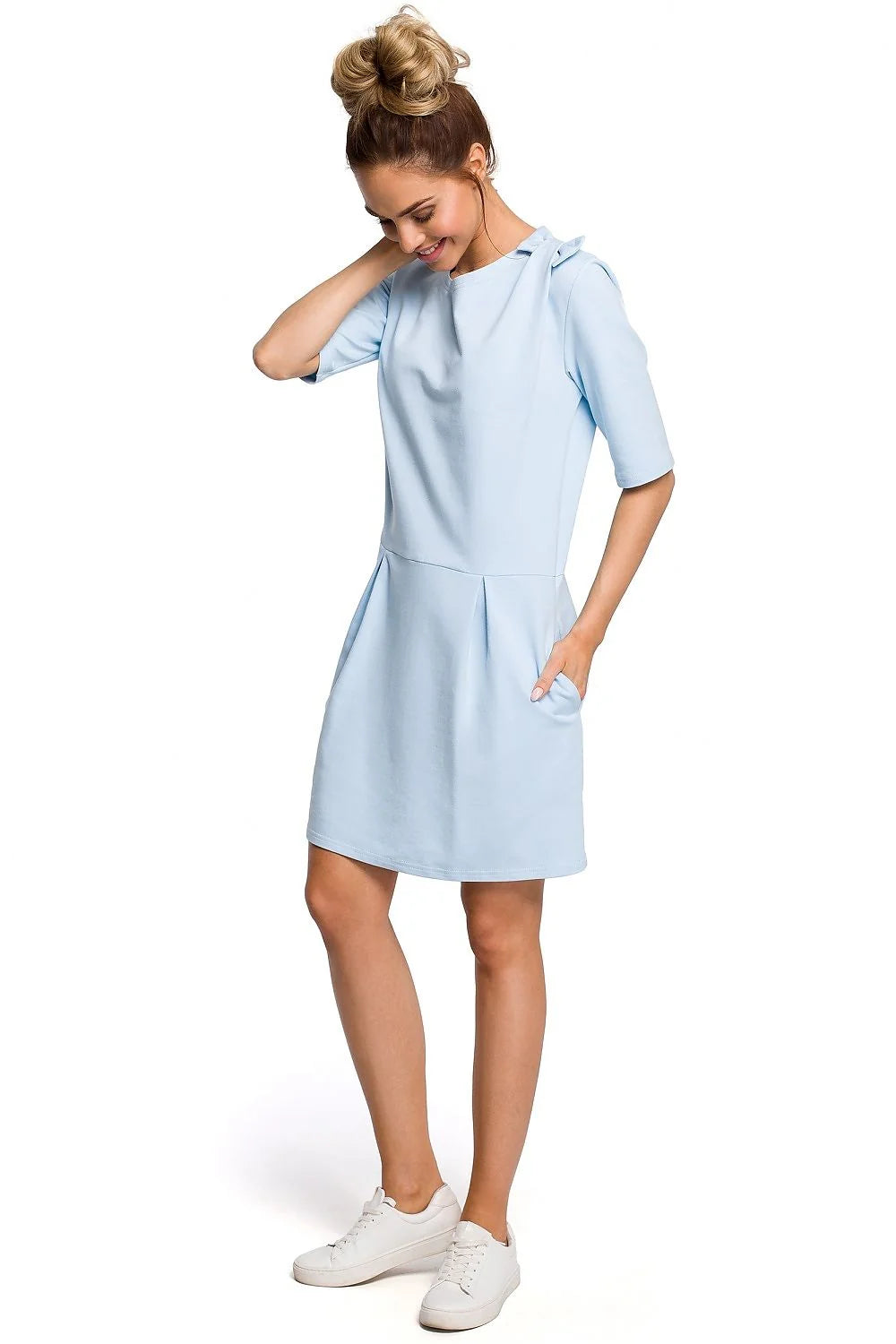 Robe blanche coton casual élégante et confortable manches trois-quarts poches latérales mode féminine quotidienne