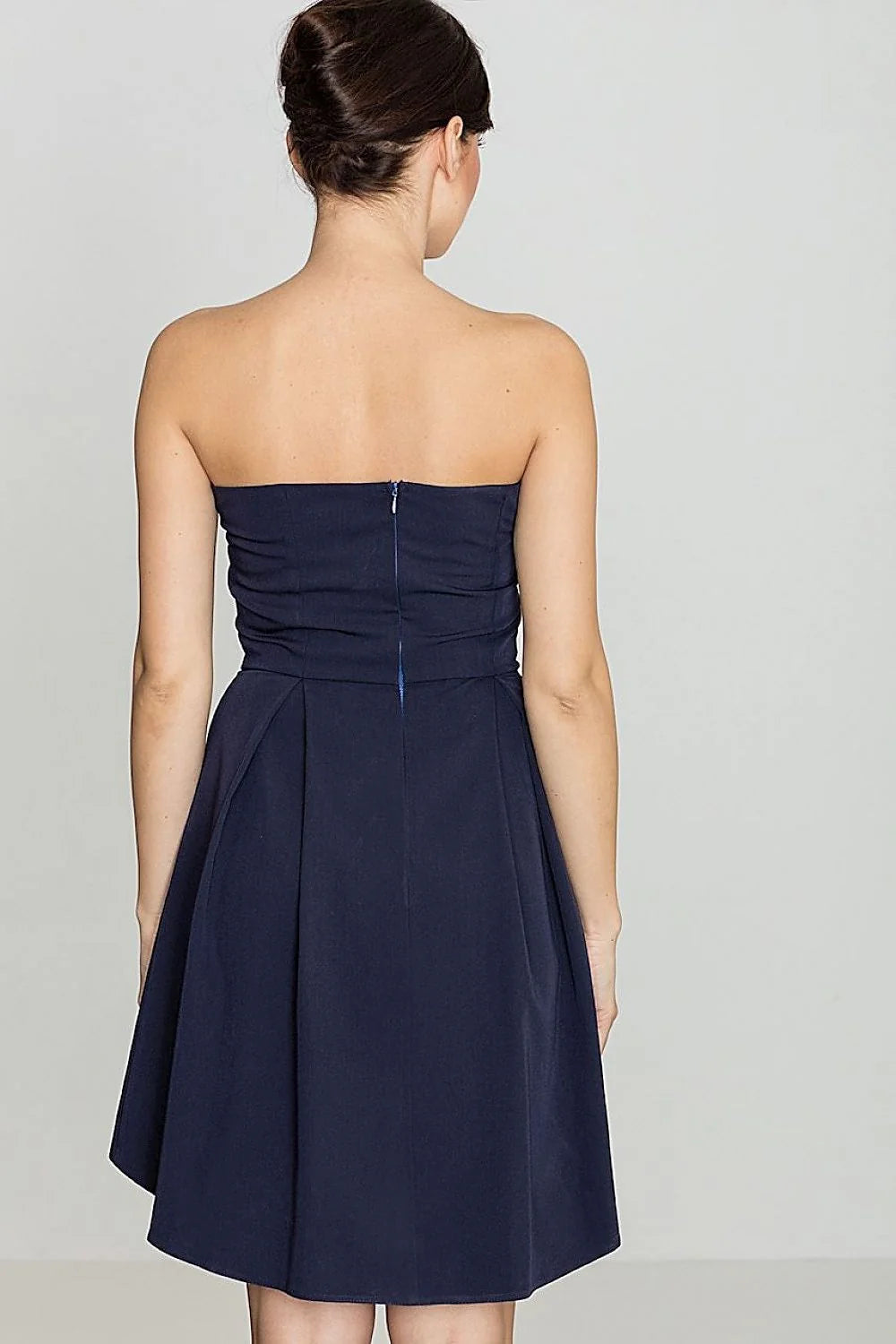 Robe bustier en polyester rose pâle, élégante et féminine pour soirées spéciales et cocktails