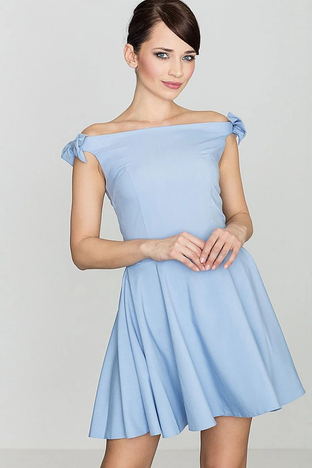 Robe cocktail coton élégante bleu clair épaules dénudées avec nœuds occasions décontractées et formelles