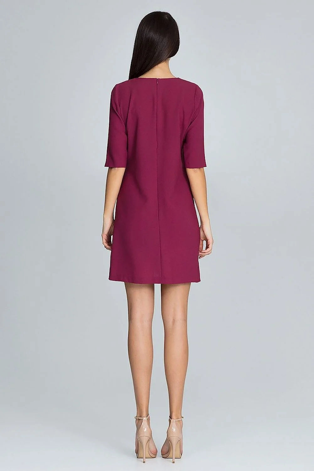 Robe cocktail en soie élégante et raffinée avec volants pour soirées spéciales femme moderne