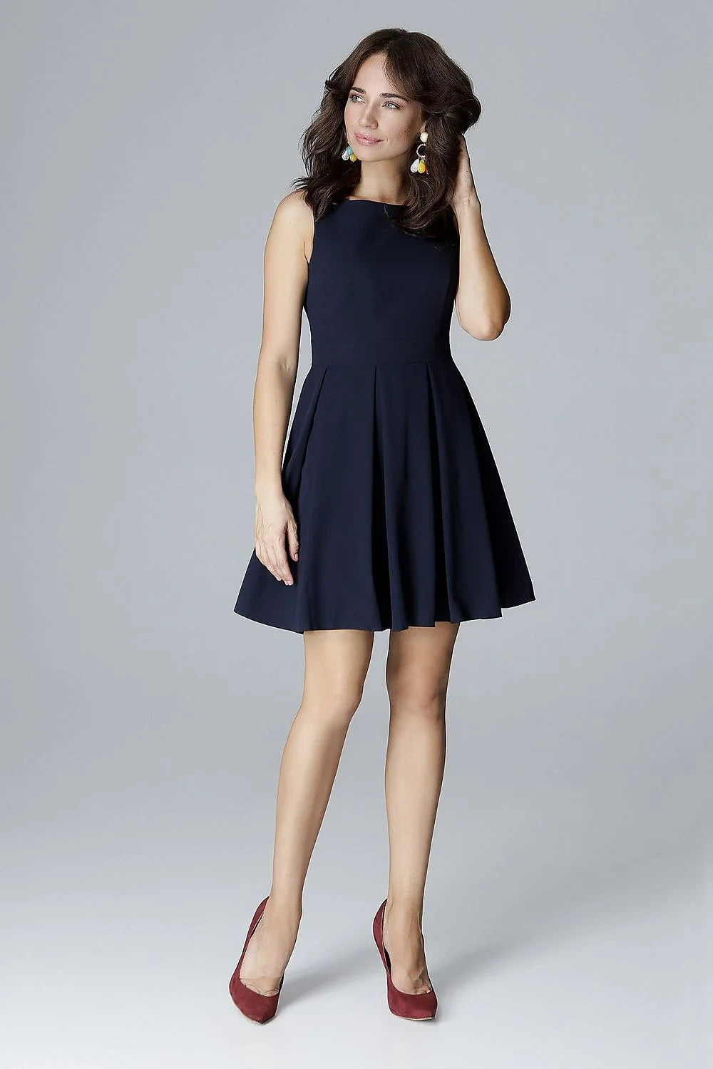 Robe cocktail polyester élégante ajustée et évasée jaune sans manches pour occasions spéciales femmes tendance