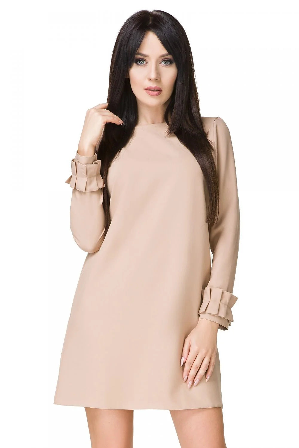 Robe cocktail satin élégante et raffinée silhouette flatteuse soirées mariages événements spéciaux femmes modernes