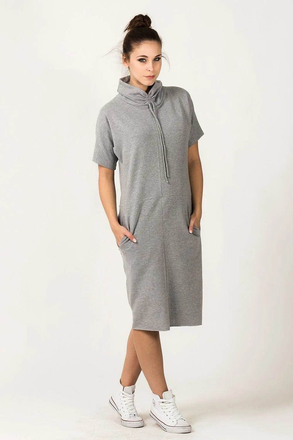 Robe confortable en coton rose vif col roulé manches courtes poches style décontracté quotidien