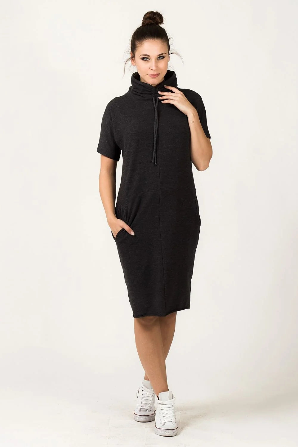 Robe confortable en coton rose vif col roulé manches courtes poches style décontracté quotidien