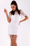 Robe courte en dentelle transparente style romantique chic manches courtes pour soirées élégantes en blanc