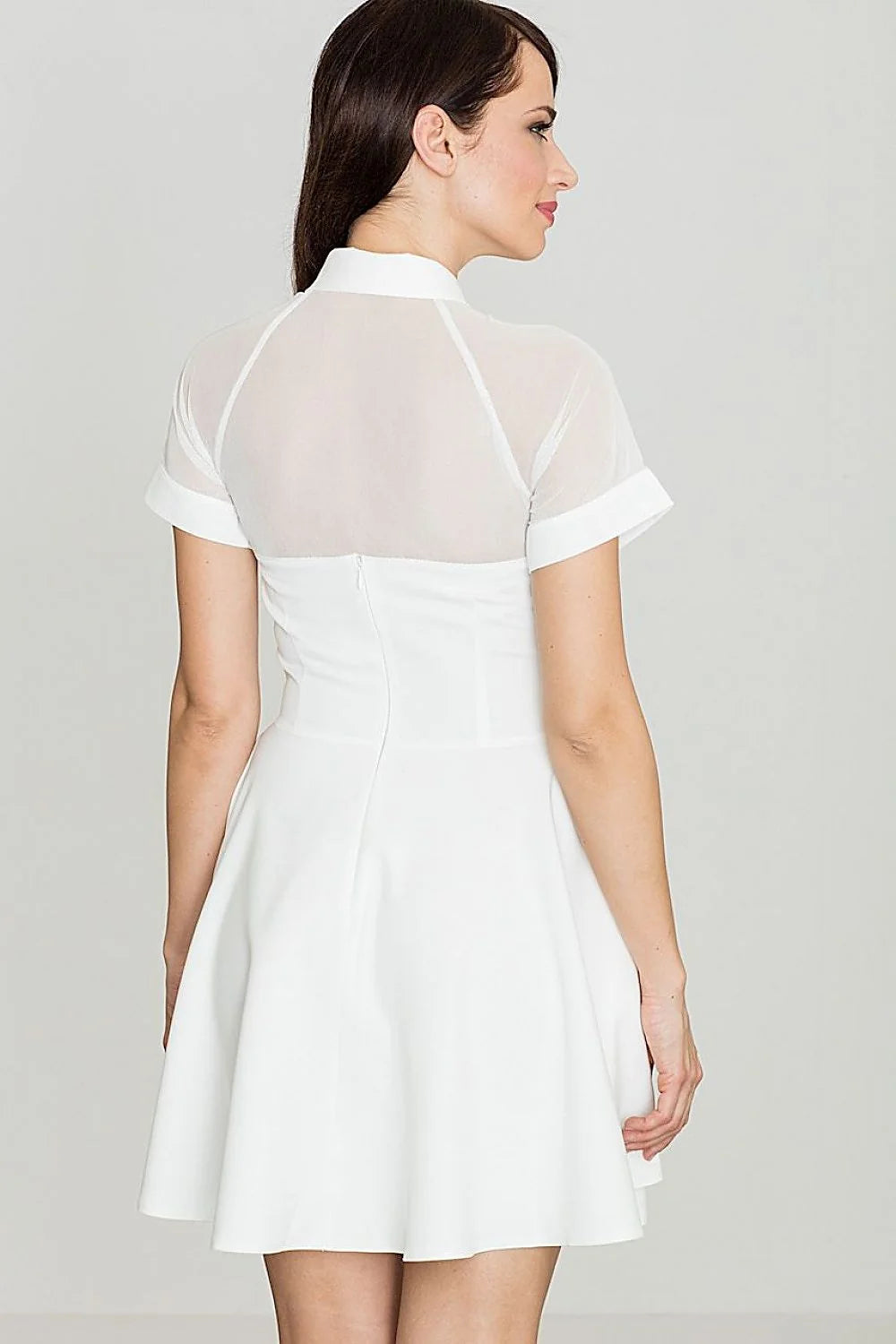 Robe courte en maille transparente élégante et confortable pour occasions spéciales sublimer la silhouette féminine
