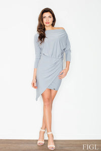 Robe courte en satin chic et sexy pour soirées élégantes silhouette sublimée femme moderne