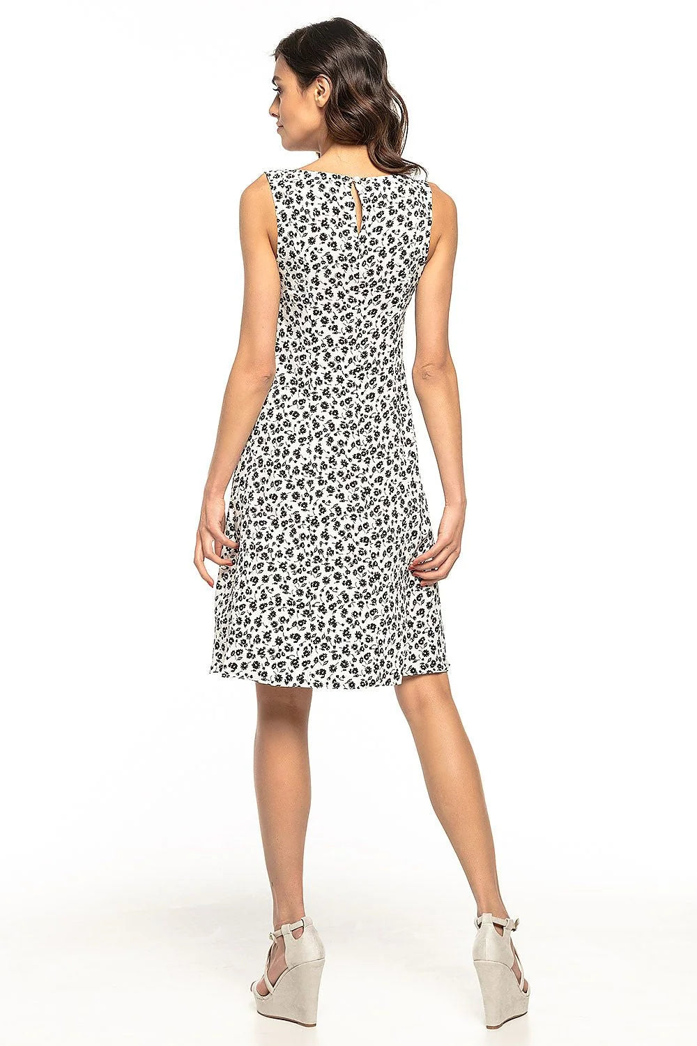 Robe d'été en coton légère et évasée à motifs floraux pour un look féminin décontracté