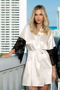 Robe de chambre satin écreu élégante et raffinée pour détente quotidienne féminine à domicile