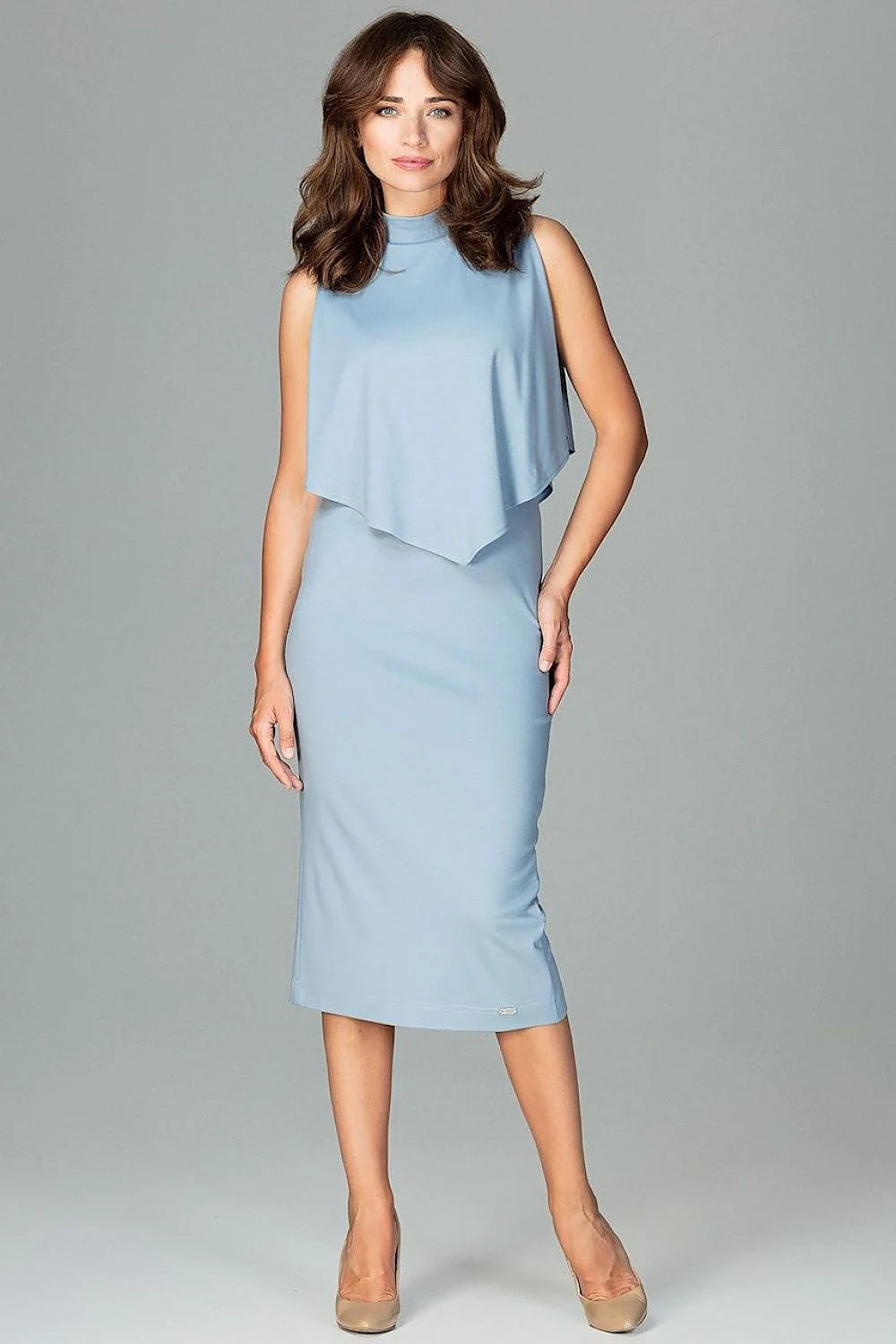 Robe de cocktail en jersey élégante nude à manches ouvertes pour soirées chic et moderne