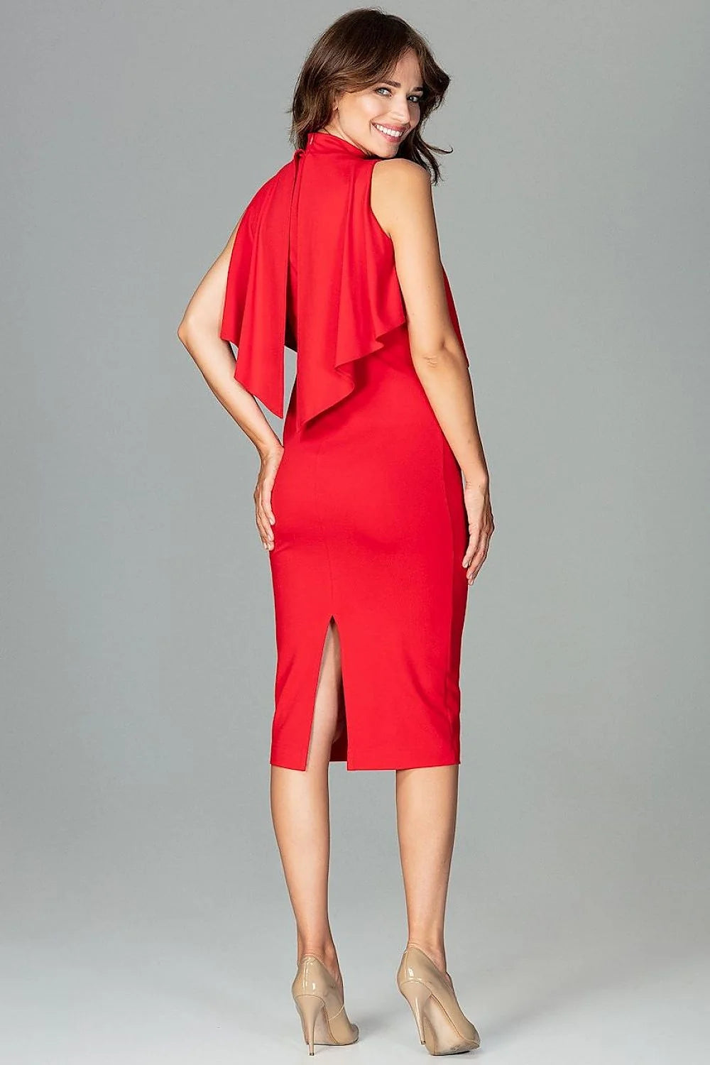 Robe de cocktail en jersey élégante nude à manches ouvertes pour soirées chic et moderne