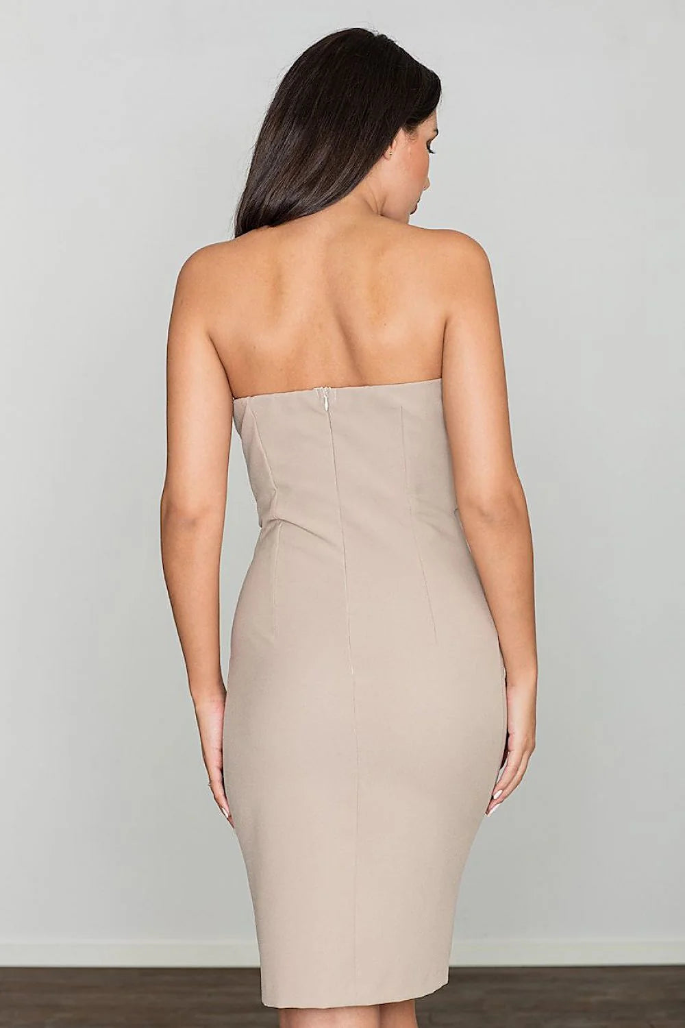 Robe de cocktail en polyester chic et ajustée avec fente beige pour soirées élégantes femmes