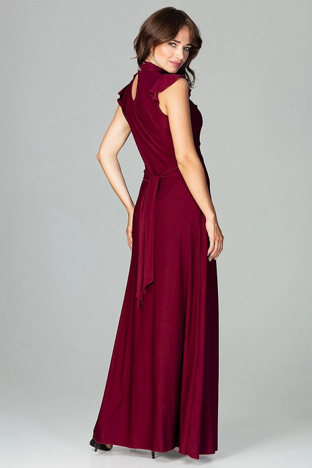 Robe de cocktail en satin élégante et ajustée avec volants féminins pour soirées glamour femmes