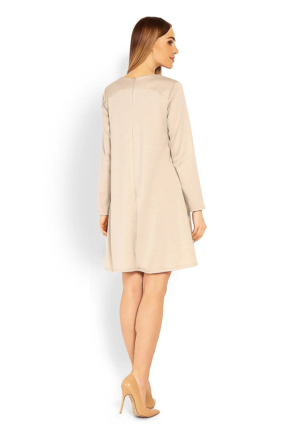 Robe de détente en coton beige style minimaliste confortable manches longues pour journées décontractées maison