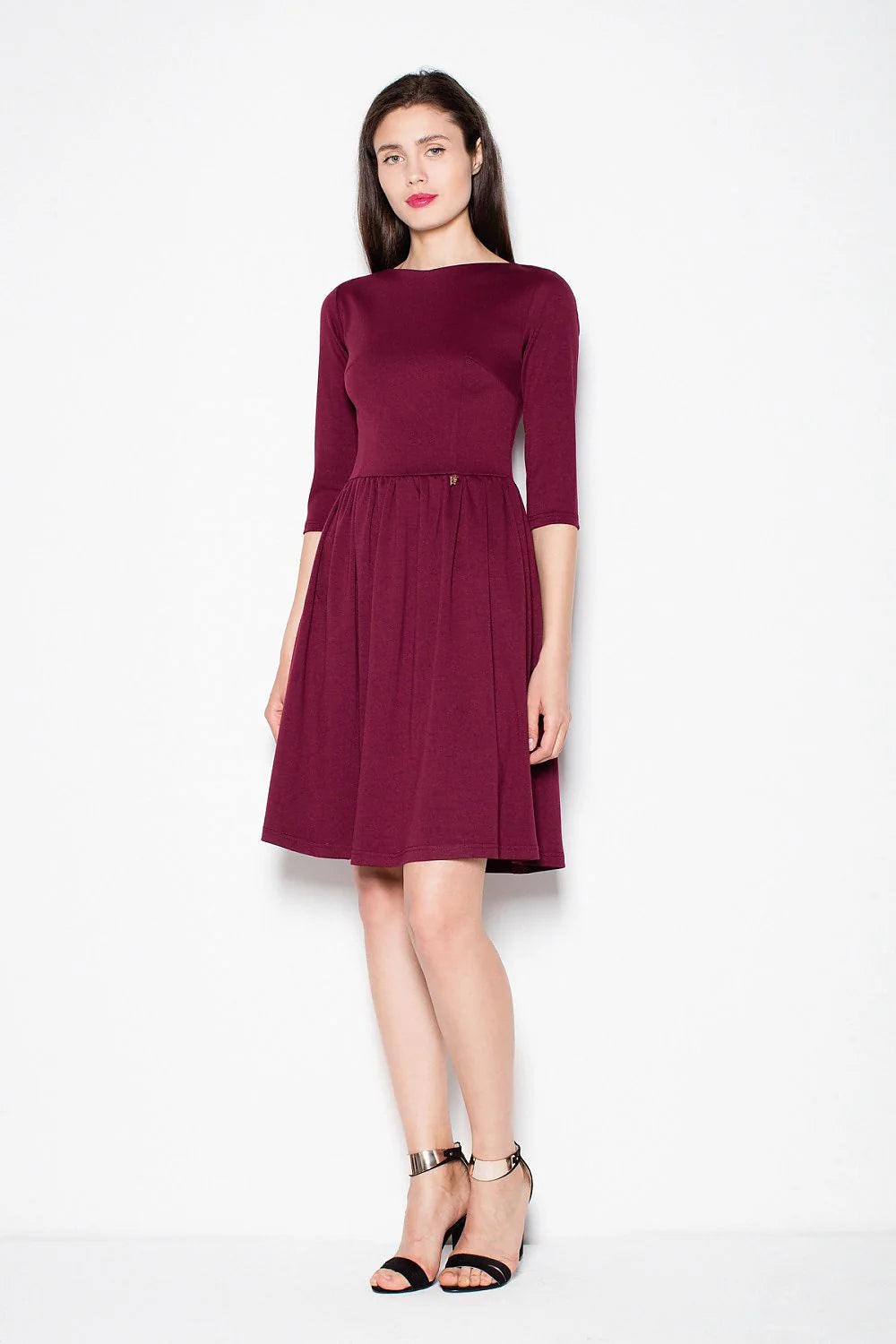 Robe de jour en coton chic et confortable pour femme moderne élégante et sophistiquée