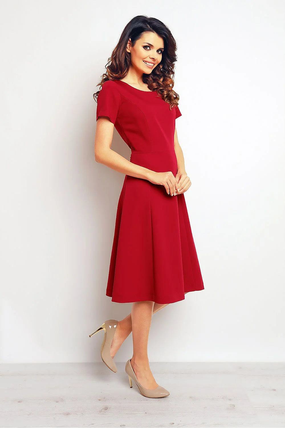 Robe de jour en coton élégante et confortable pour femmes modernes réunions familiales et sorties