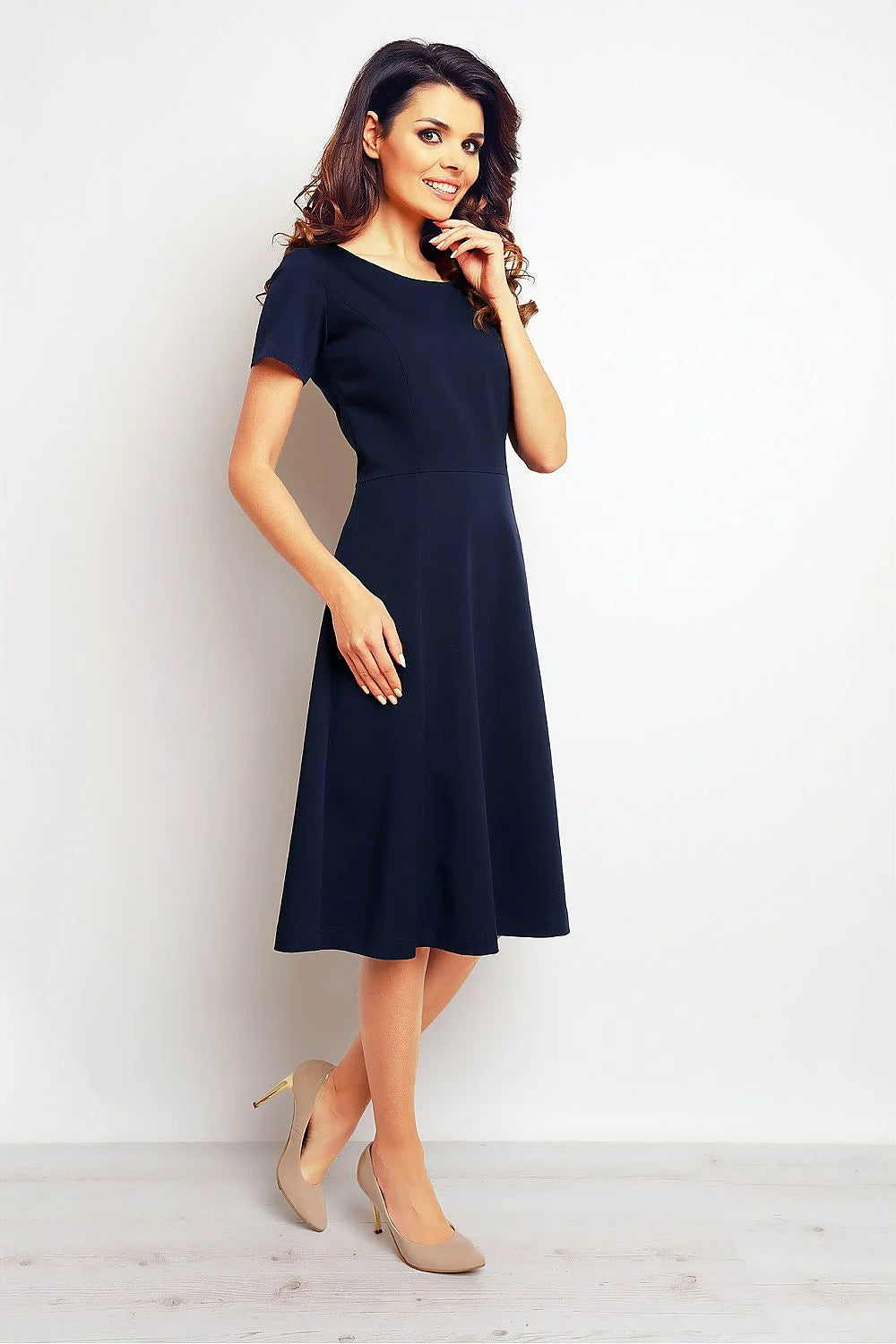 Robe de jour en coton élégante et confortable pour femmes modernes réunions familiales et sorties